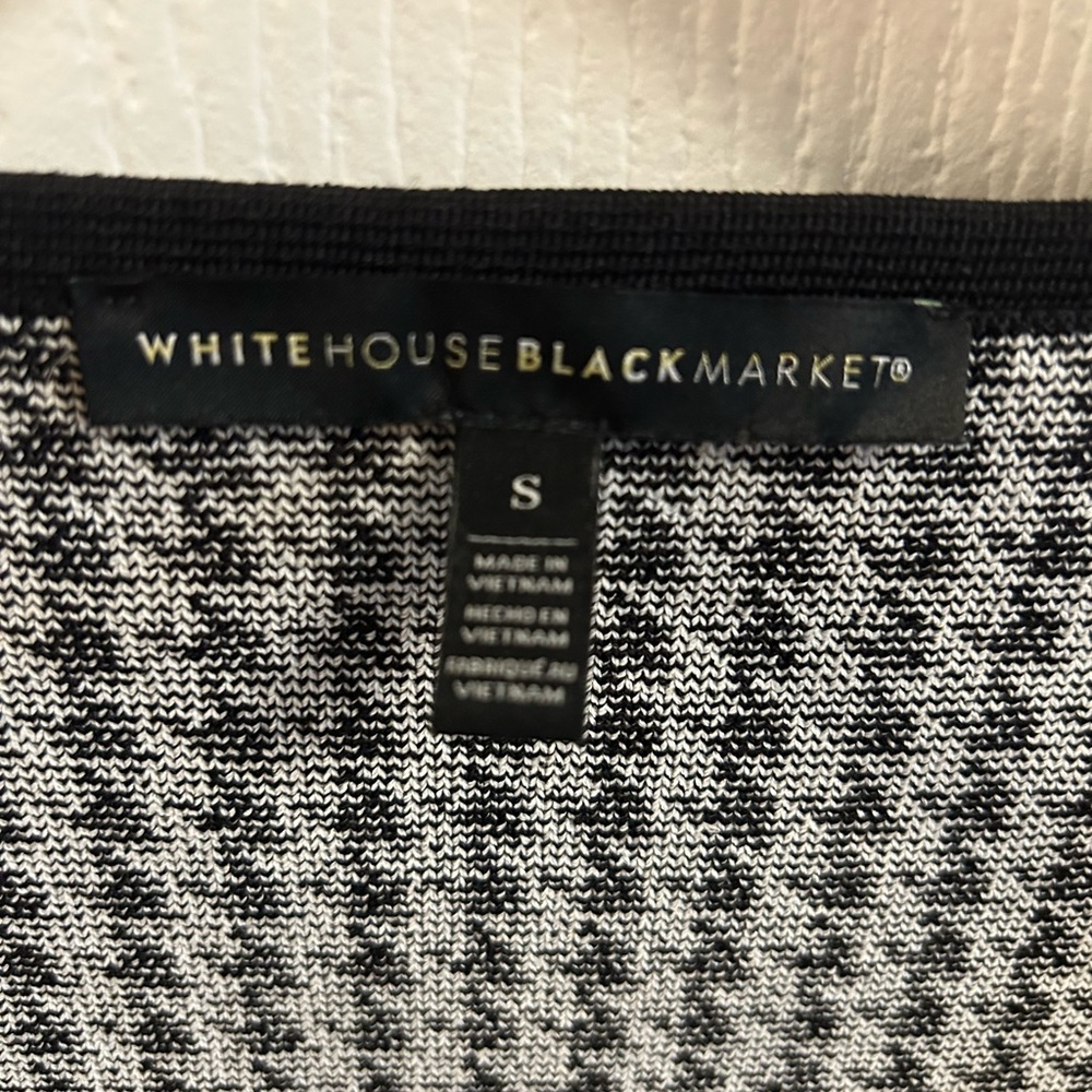 White House Black Market Monochrome Knit Top - Picture 2 of 5